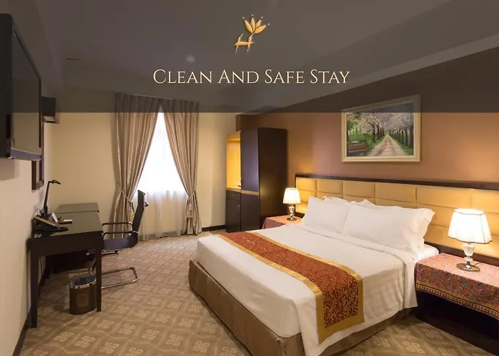 Hallmark Crown Hotel