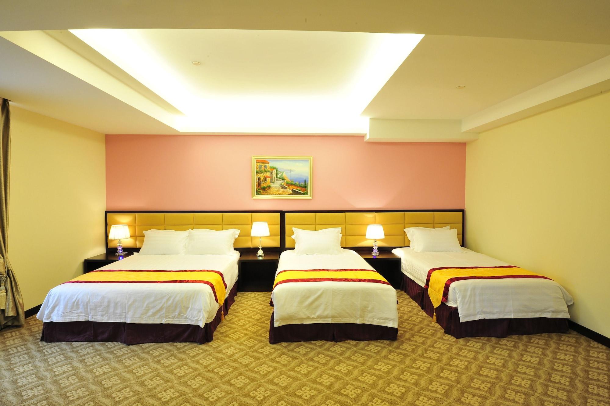Hallmark Crown Hotel